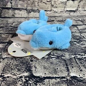 NWT Moon and Stars Plush Whale 🐳 Kids Unisex Size 6-18 Month Plush Booties